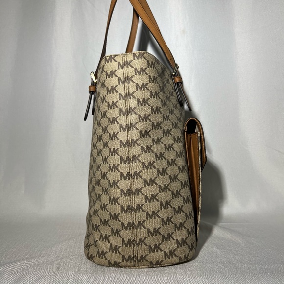 Micheal Kors Tote Tan 14 1/2 x 5 x 11 - Picture 4 of 15
